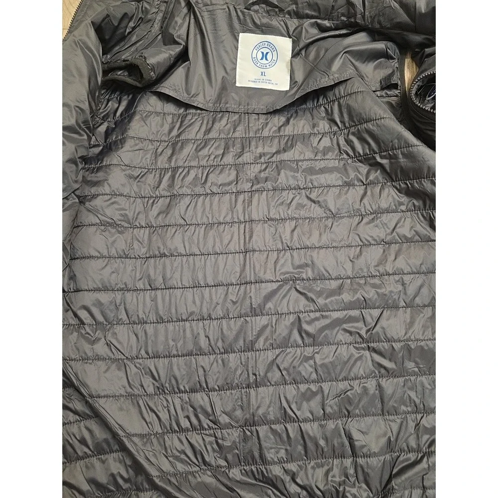 Hurley Men's Green And Black Quilted Vest with Zip Pockets Size‎ XL
